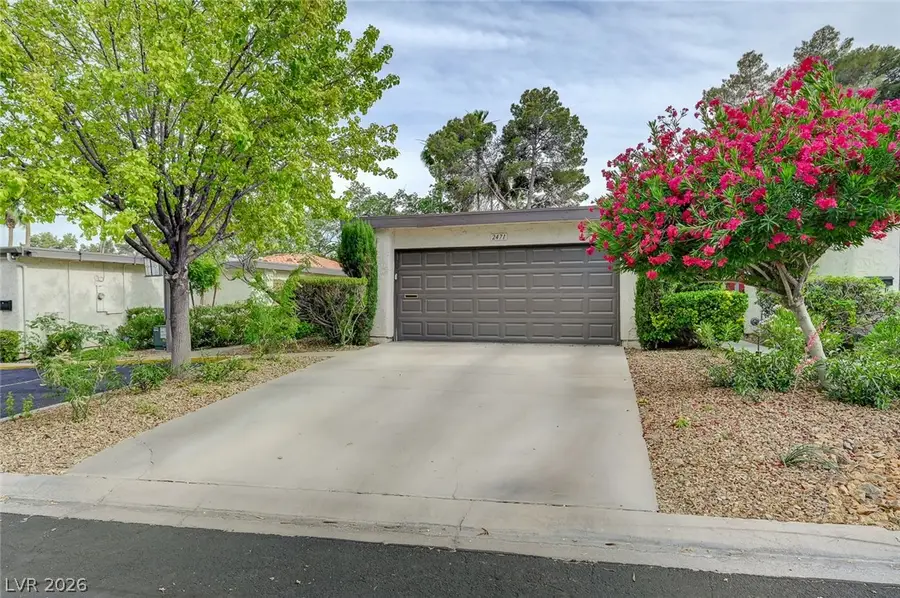 2471 Palmera Drive, Las Vegas, NV 89121 - #2