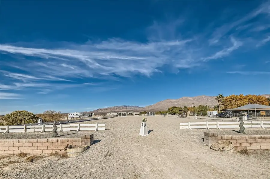 2 Acres Horse & Torrey Pines, Las Vegas, NV 89131 - #2