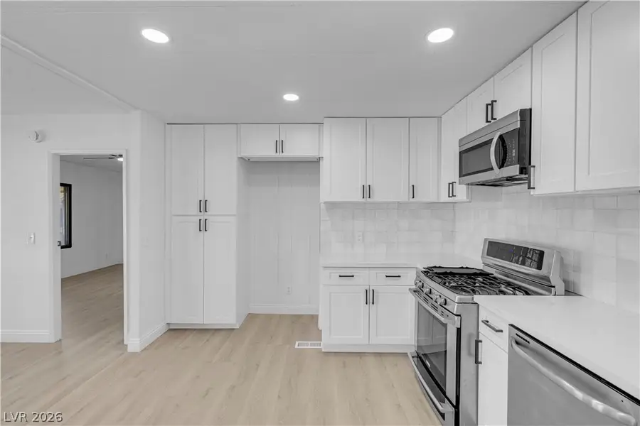 3421 Ewa Beach Drive, Las Vegas, NV 89122 - #3
