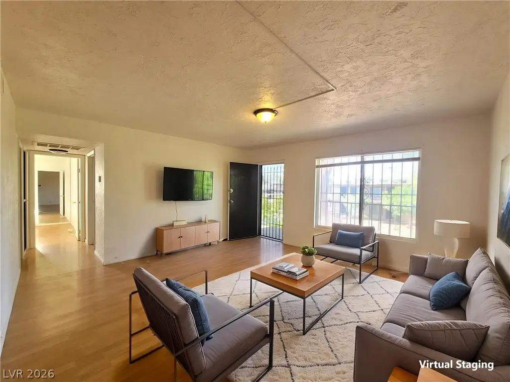 585 S Royal Crest Circle #7, Las Vegas, NV 89169 - #1