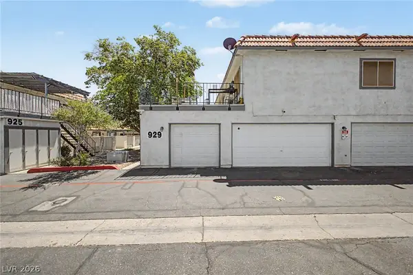 929 Willow Tree Drive #D, Las Vegas, NV 89128