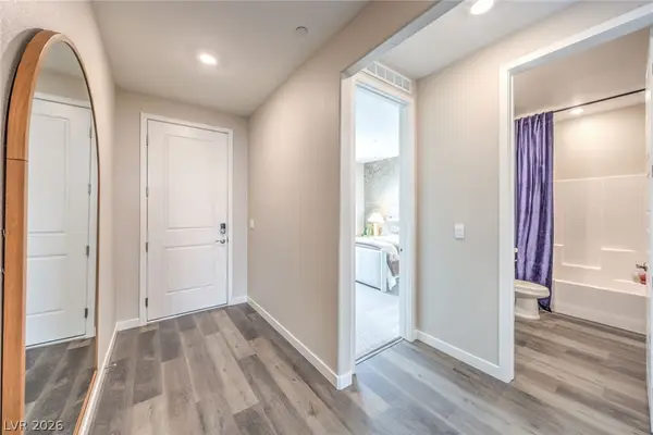 7920 Justin Cove Street, North Las Vegas, NV 89084