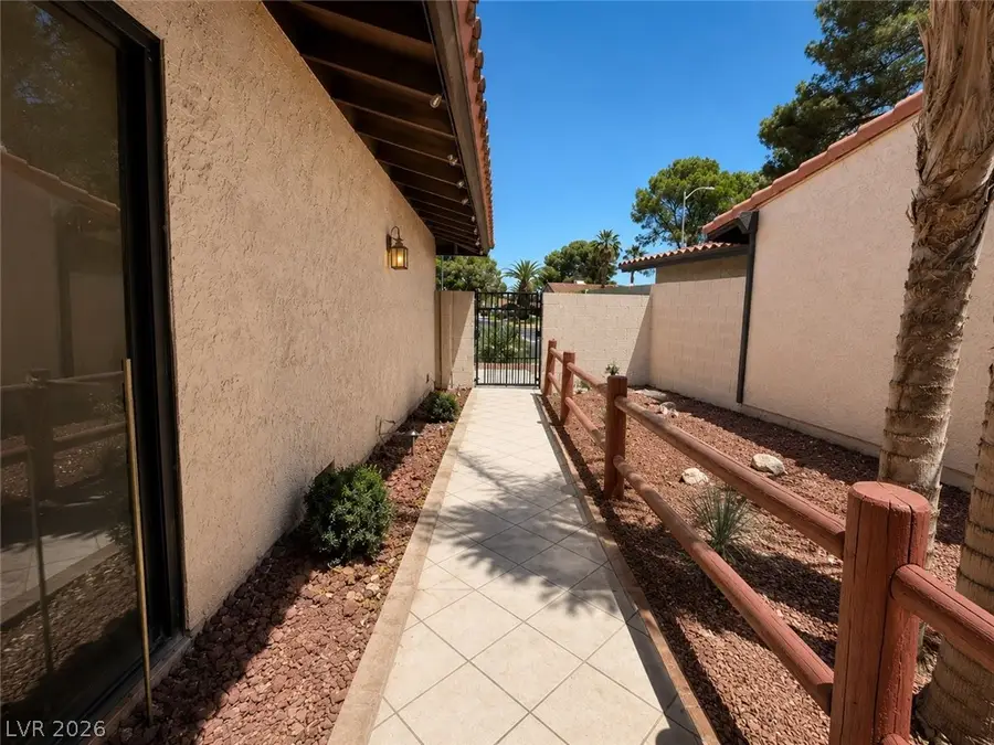 2521 Swan Lane, Las Vegas, NV 89121 - #3