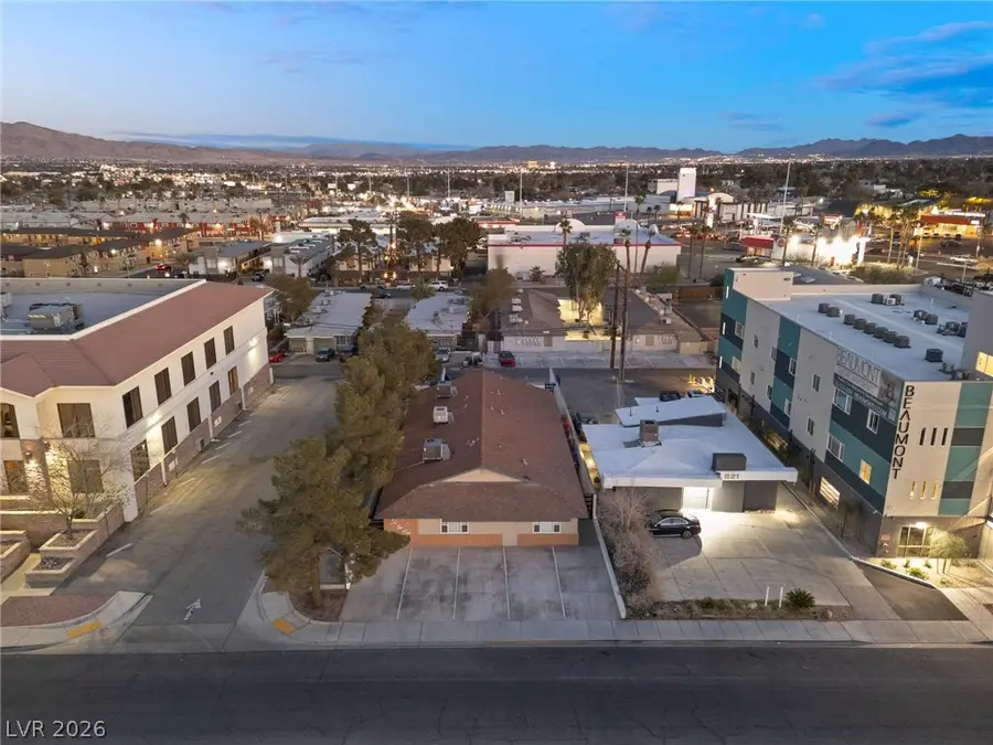 615 S 10th Street, Las Vegas, NV 89101 - #3