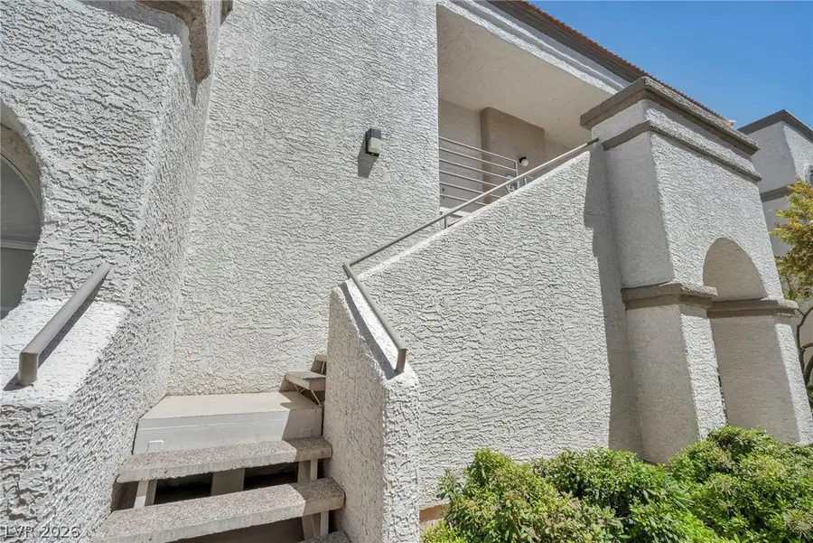 3150 Soft Breezes Drive #2014, Las Vegas, NV 89128 - #3