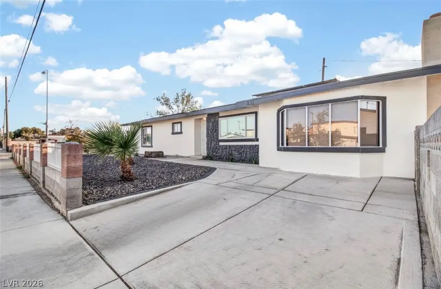 233 N 23rd Street, Las Vegas, NV 89101 - #3