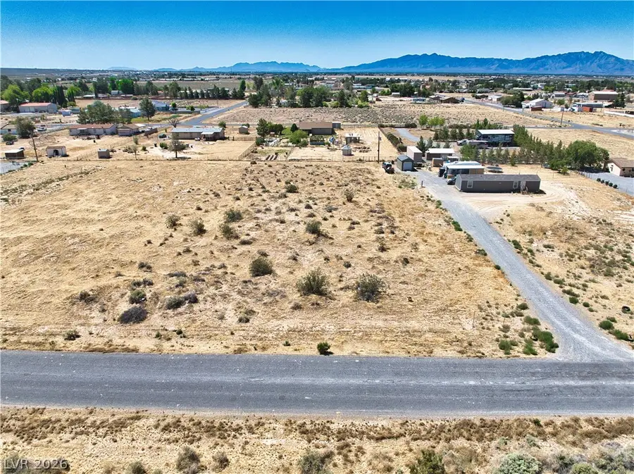 131 W Nopah Vista Avenue, Pahrump, NV 89060 - #3