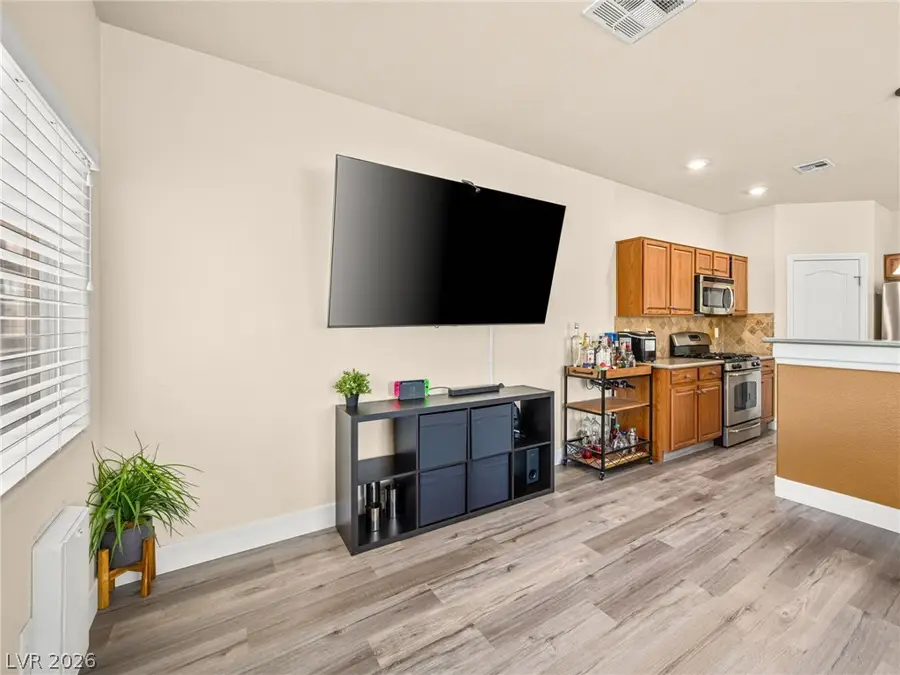 6495 Clara Bow Avenue #103, Las Vegas, NV 89122 - #3