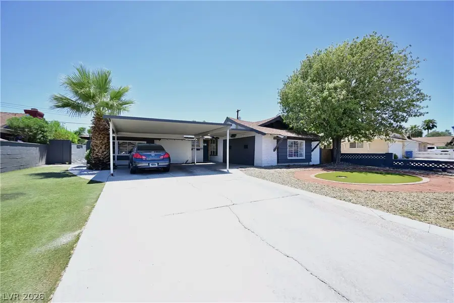 2016 E Oakey Boulevard, Las Vegas, NV 89104 - #2