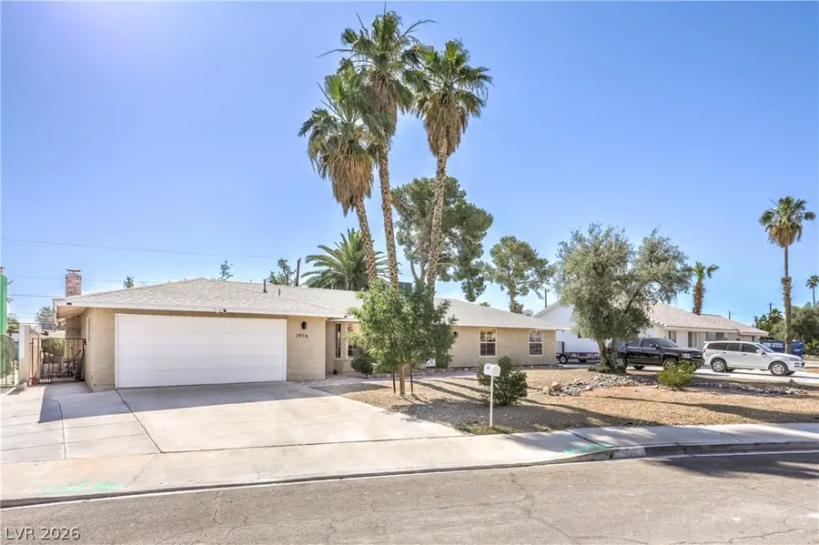 1916 Stonehaven Drive, Las Vegas, NV 89108 - #3