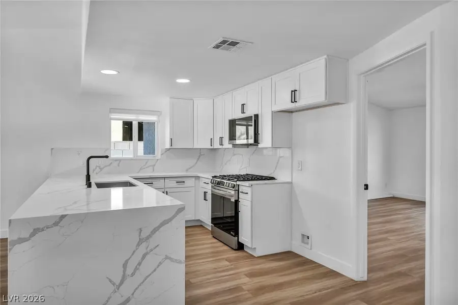 5151 Golden Spring Avenue, Las Vegas, NV 89146 - #2