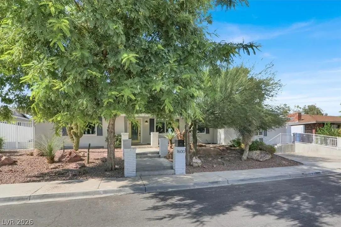 1600 Eaton Drive, Las Vegas, NV 89102 - #1
