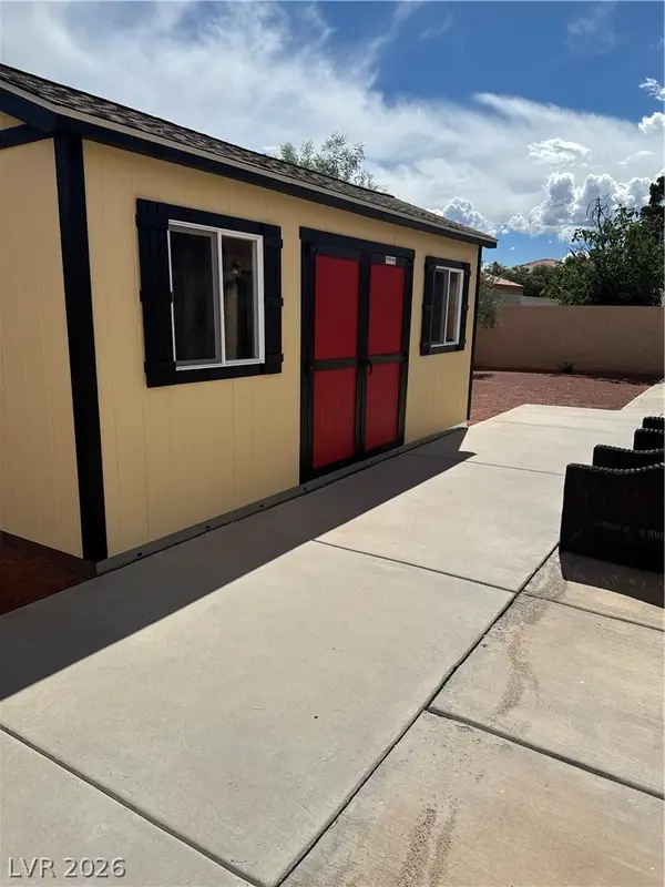 5105 W Desert Inn Road, Las Vegas, NV 89146