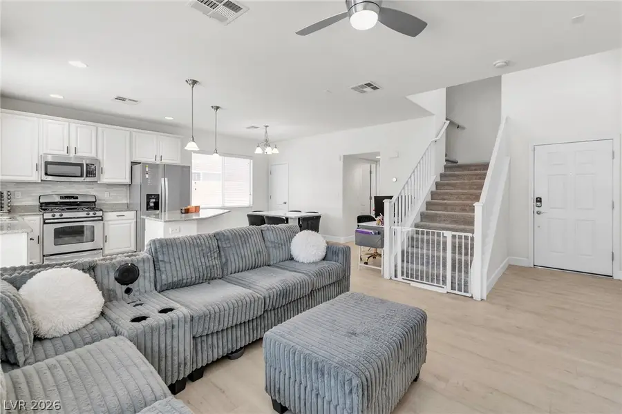 10534 Hartford Hills Avenue, Las Vegas, NV 89166 - #3