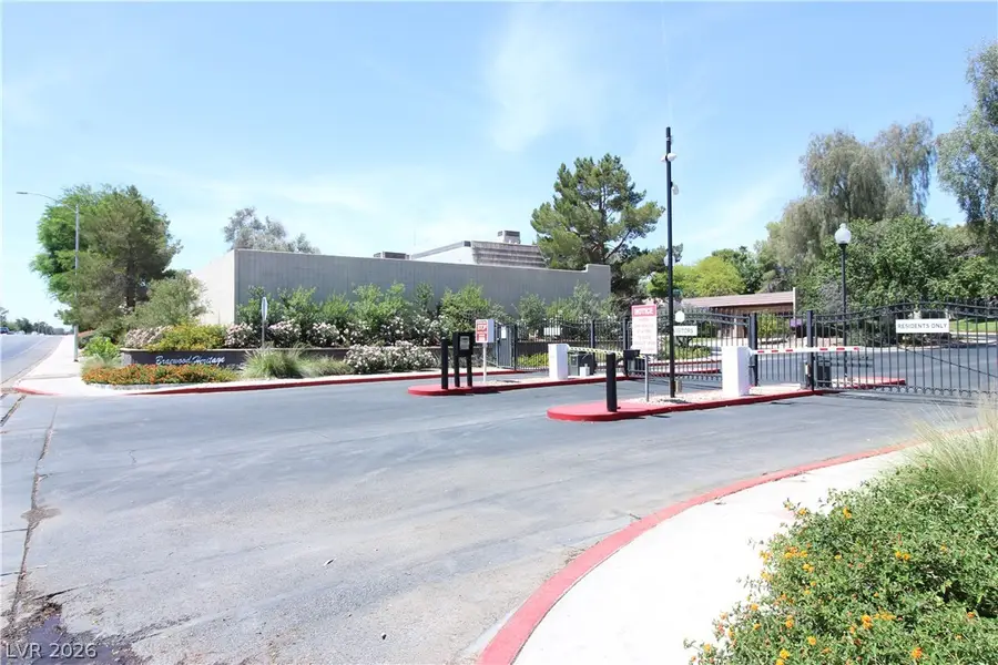 3320 Delderfield Avenue, Las Vegas, NV 89121 - #2