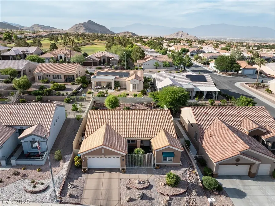 10904 Mission Lakes Avenue, Las Vegas, NV 89134 - #3