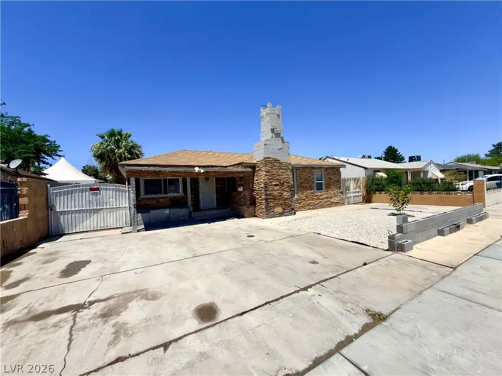 228 S 16th Street, Las Vegas, NV 89101 - #1