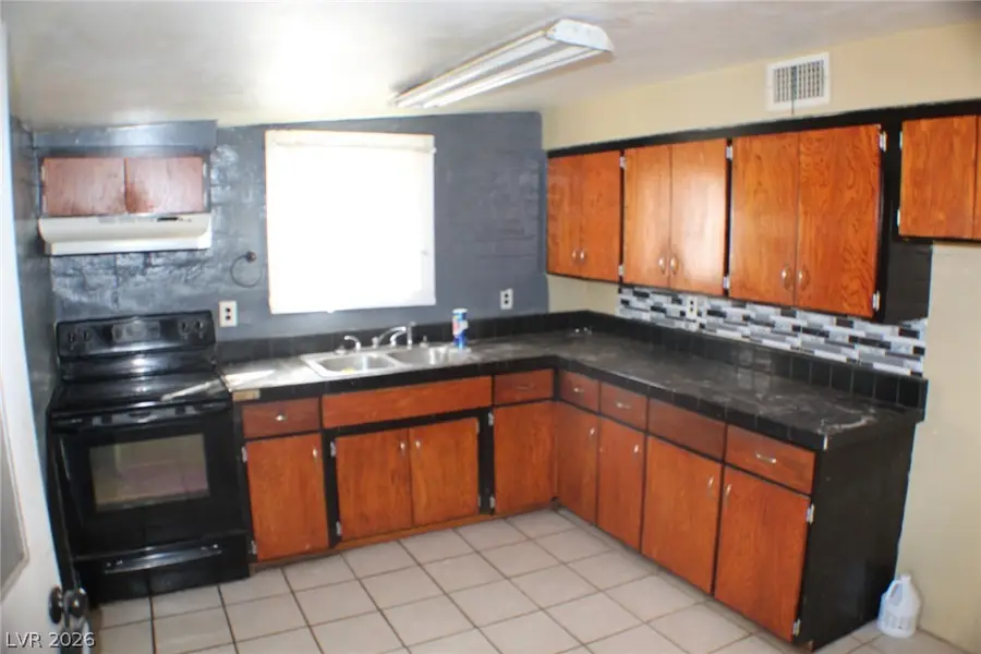 192 W Alma Avenue, Overton, NV 89040 - #2