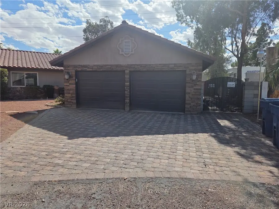 3381 Westwind Road, Las Vegas, NV 89146 - #3