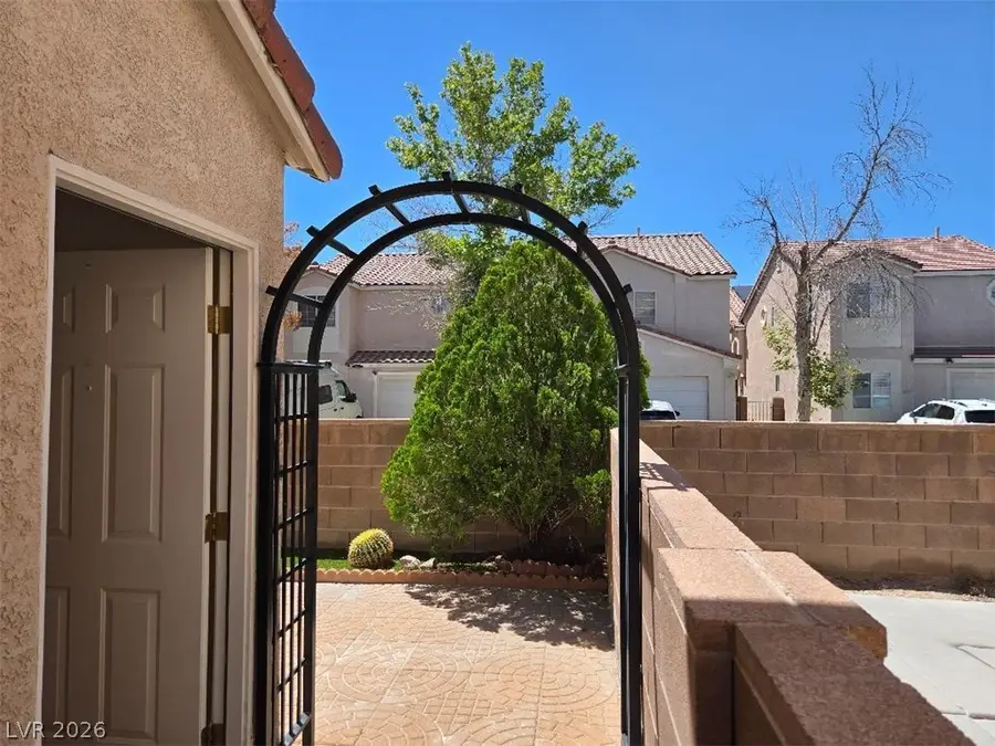 5367 Railroad Spikes Street, Las Vegas, NV 89118 - #3