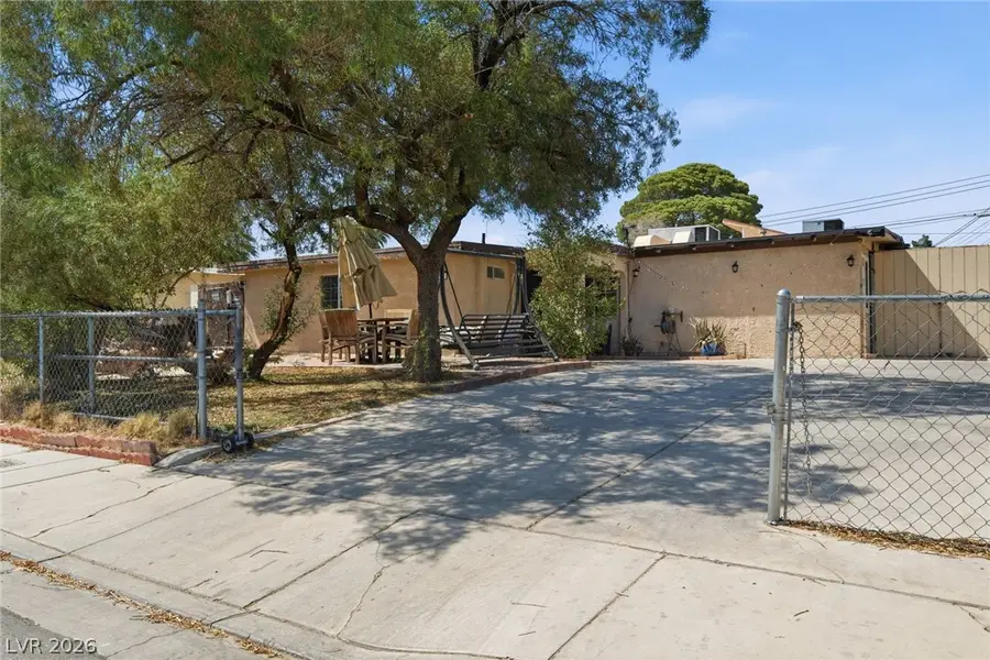 3220 Reynolds Avenue, North Las Vegas, NV 89030 - #2