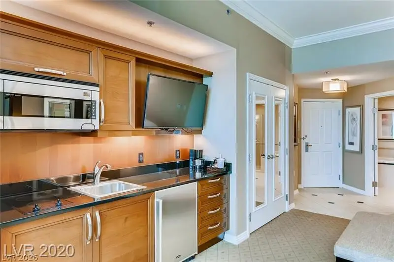 135 E Harmon Avenue #1804, Las Vegas, NV 89109 - #3