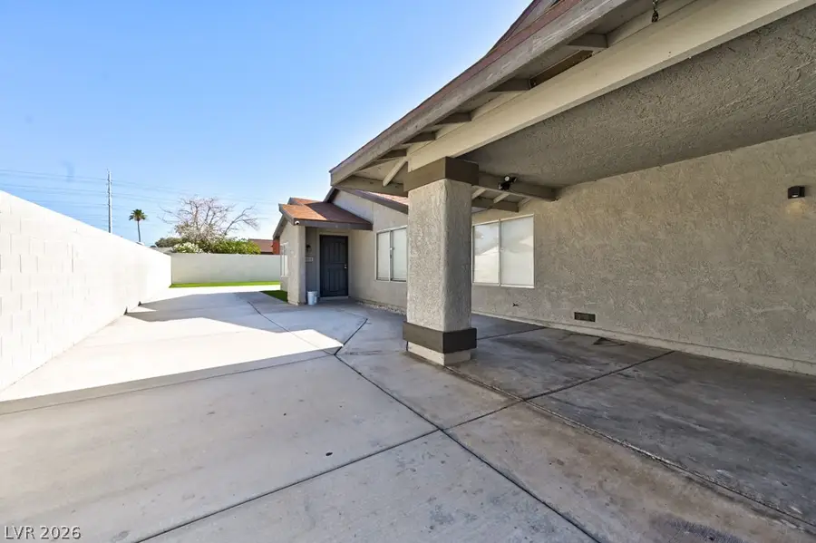 7005 Grassy Knoll Street, Las Vegas, NV 89147 - #3