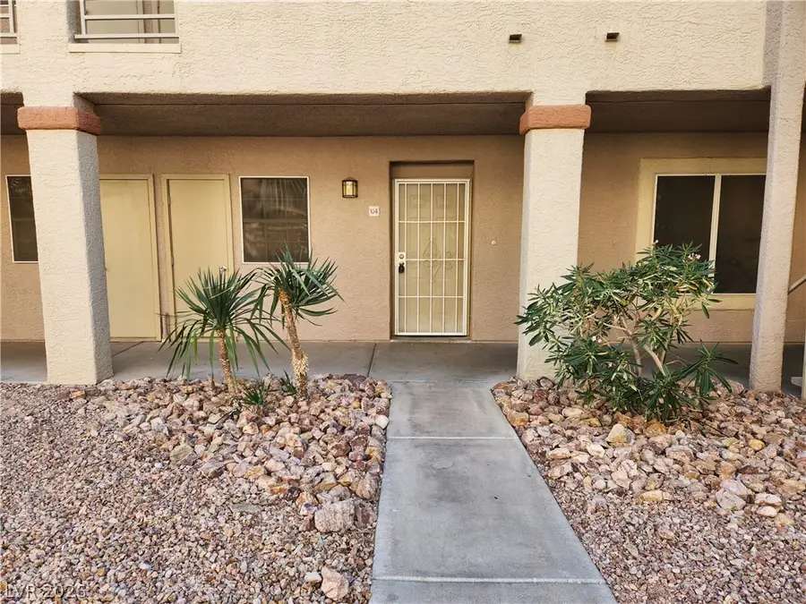 2060 Mesquite Lane #104, Laughlin, NV 89029 - #3