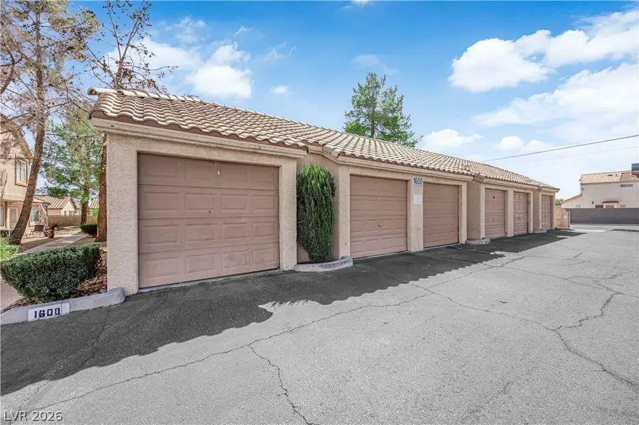 1600 N Torrey Pines Drive #202, Las Vegas, NV 89108 - #3