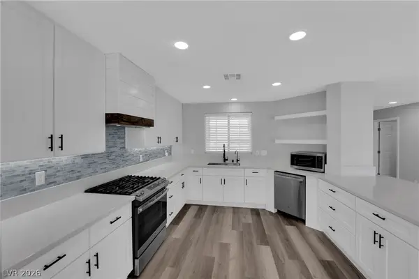 7829 Falling Pines Place, Las Vegas, NV 89143
