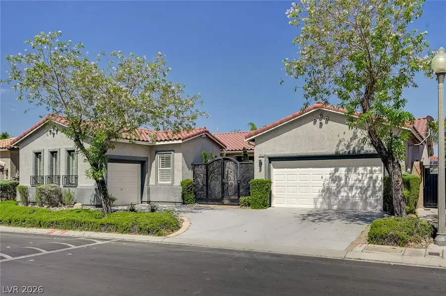 7922 Carson Creek Street, Las Vegas, NV 89113 - #3