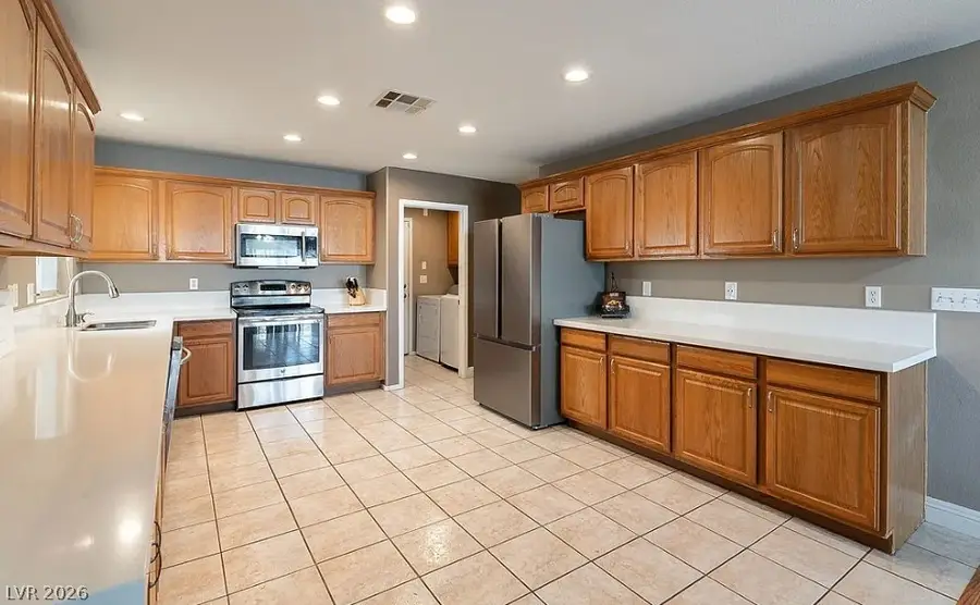 8616 Majestic Pine Avenue, Las Vegas, NV 89143 - #3