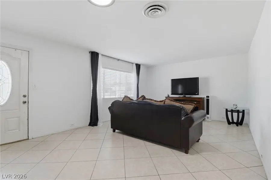 2990 Ferndale Street, Las Vegas, NV 89121 - #3