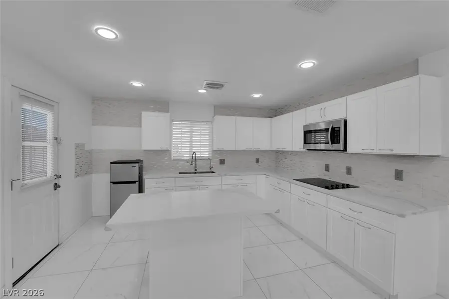 5856 Thurgood Avenue, Las Vegas, NV 89122 - #2