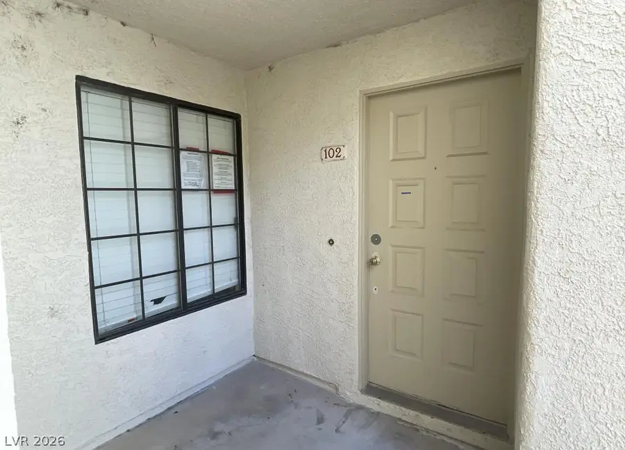 2641 S Durango Drive #102, Las Vegas, NV 89117 - #2