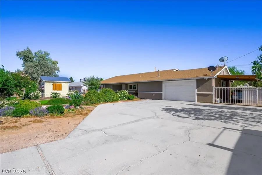 4709 W San Miguel Avenue, North Las Vegas, NV 89032 - #3