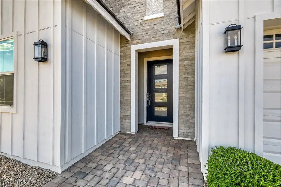 5738 Golden Chase Court, Las Vegas, NV 89131 - #2