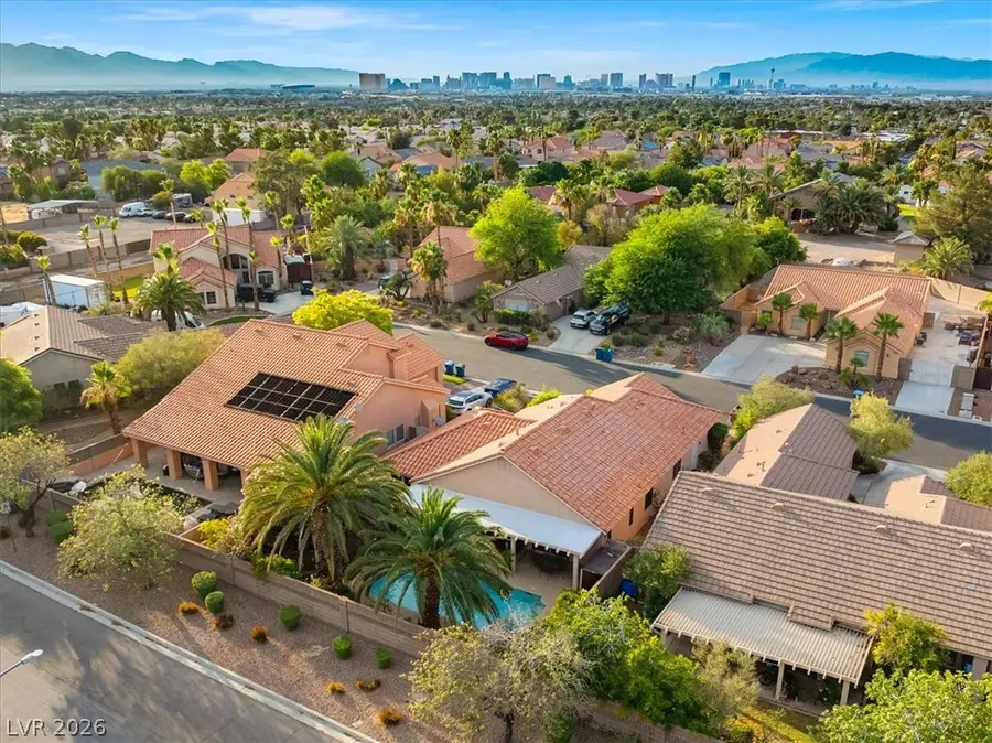 2163 Vista Famosa Court, Las Vegas, NV 89123 - #2