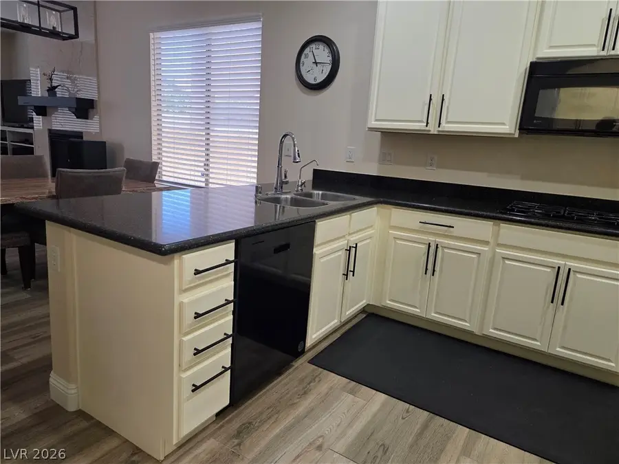 6132 W Watermelon Street, North Las Vegas, NV 89081 - #3