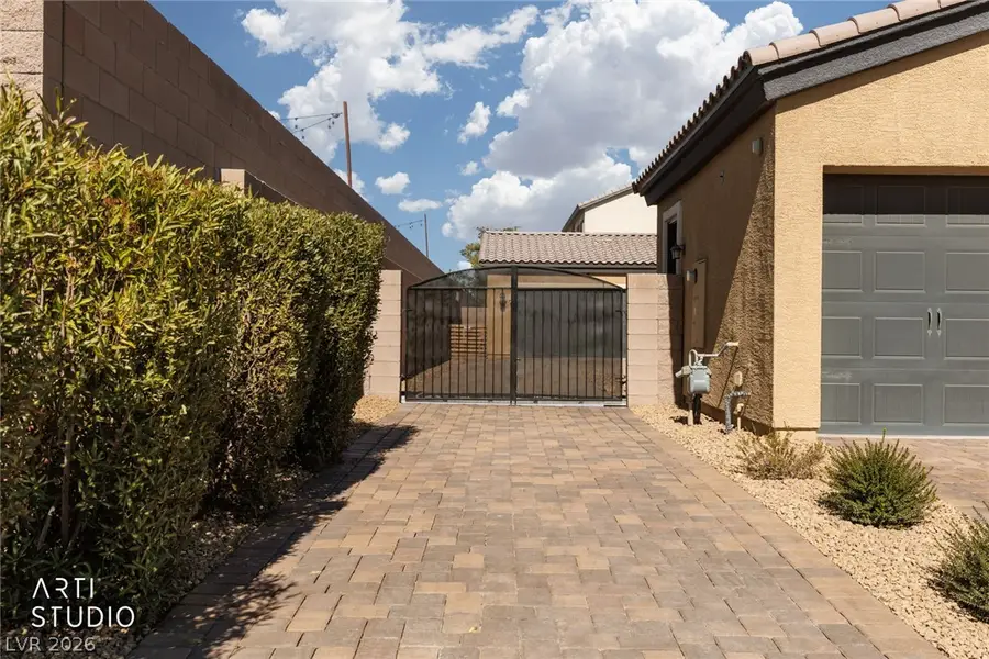 7742 W Camero Avenue, Las Vegas, NV 89113 - #3