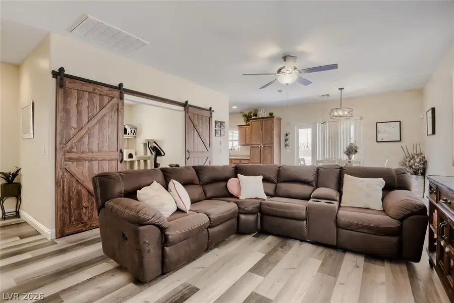 6922 Majestic Palm Drive, Las Vegas, NV 89122 - #3