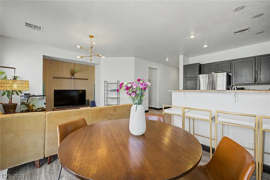7252 Forest Village Avenue, Las Vegas, NV 89113 - #2