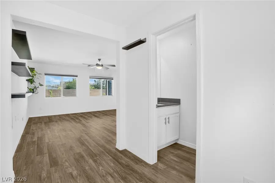 1586 Gold Sunset Avenue, North Las Vegas, NV 89032 - #3