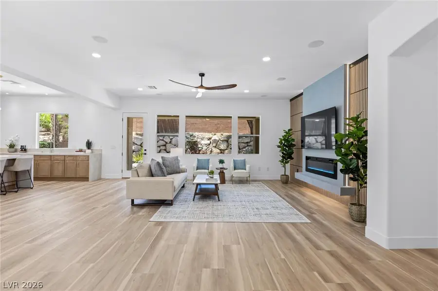 65 Twilight Rose Street, Las Vegas, NV 89138 - #2