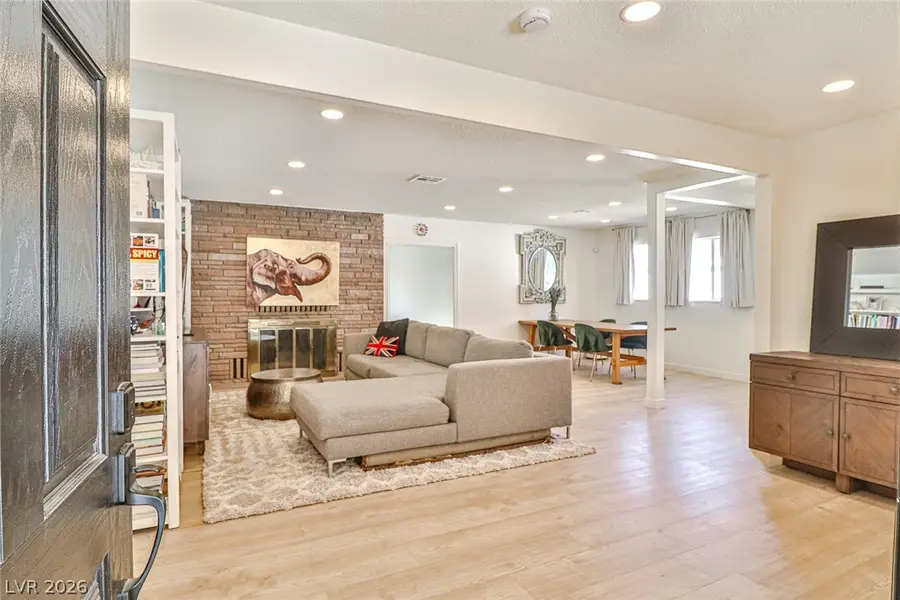 1605 Bryn Mawr Avenue, Las Vegas, NV 89102 - #3