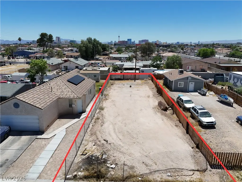 1249 W Bartlett Avenue, Las Vegas, NV 89106 - #1