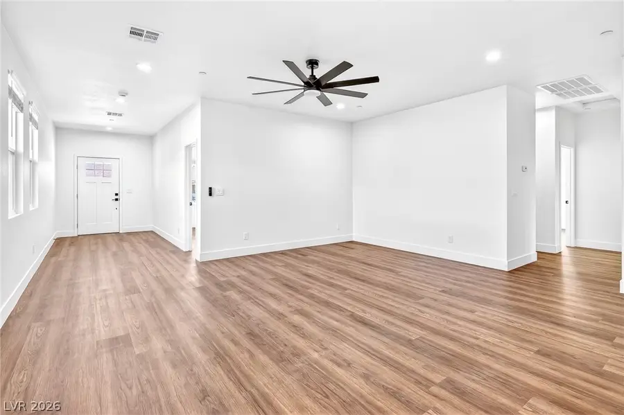4869 E Cincinnati Avenue, Las Vegas, NV 89104 - #3