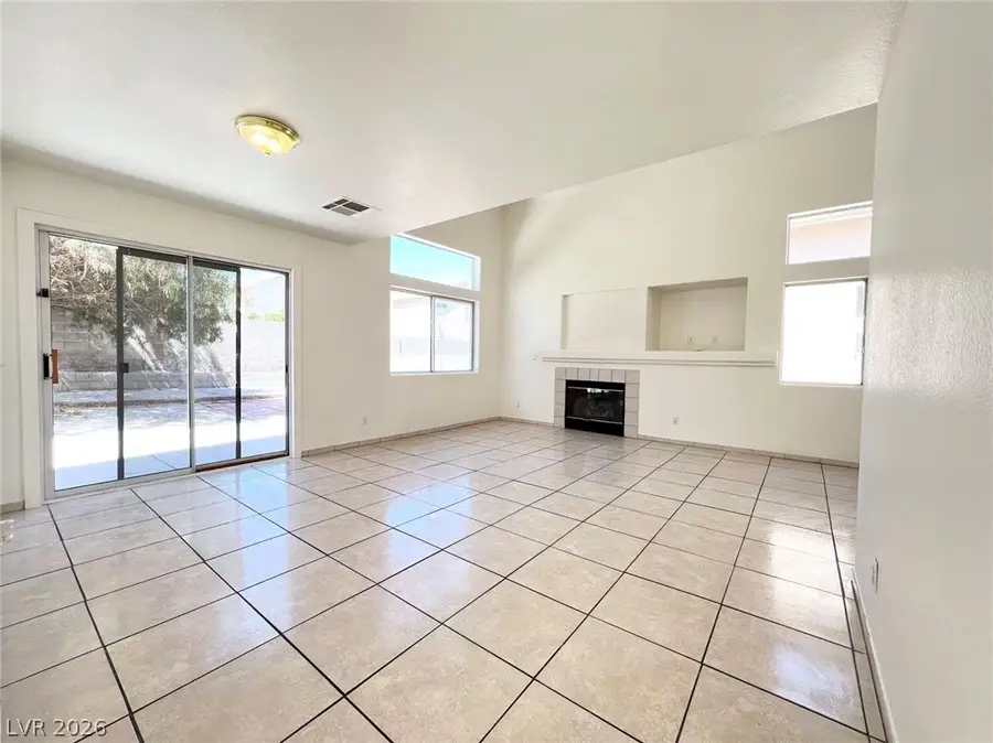 8284 W Rochelle Avenue, Las Vegas, NV 89147 - #2