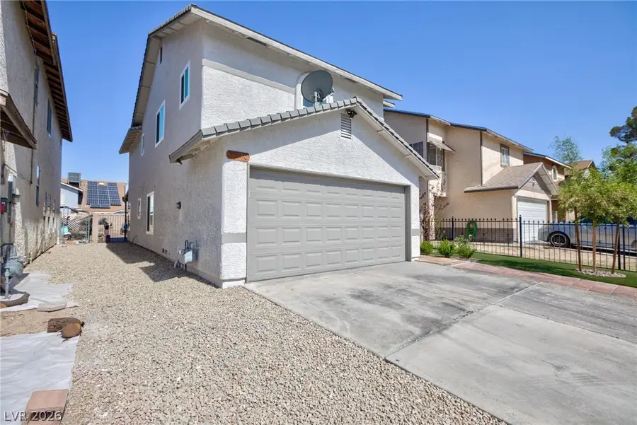3940 Gulliver Street, Las Vegas, NV 89115 - #2