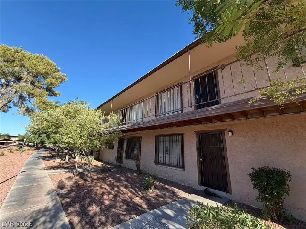 595 S Royal Crest Circle #8, Las Vegas, NV 89169 - #1